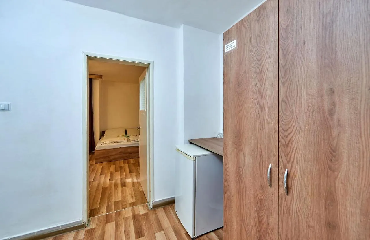 פרימורסקו Hotel Koral