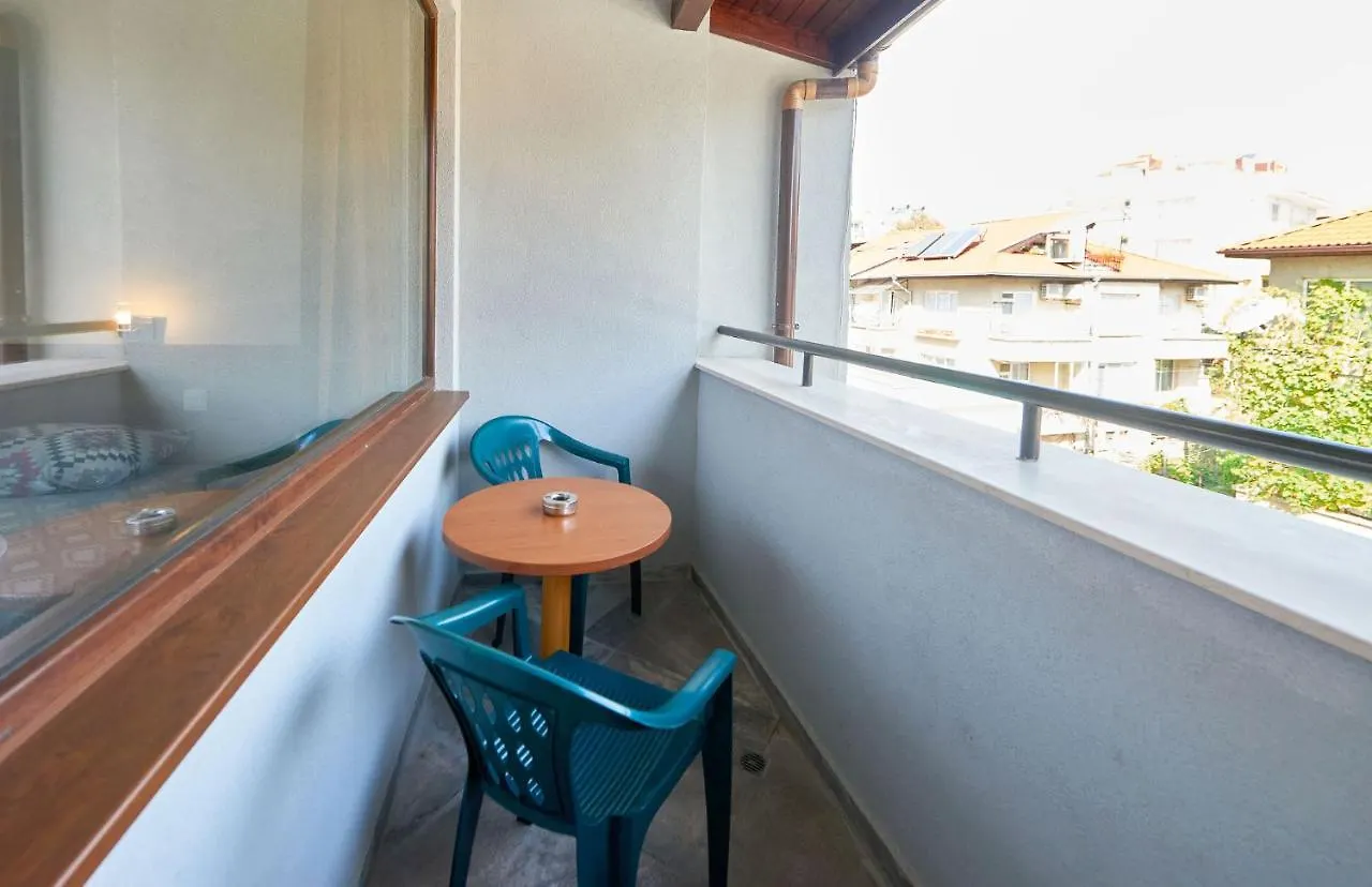 פרימורסקו Hotel Koral