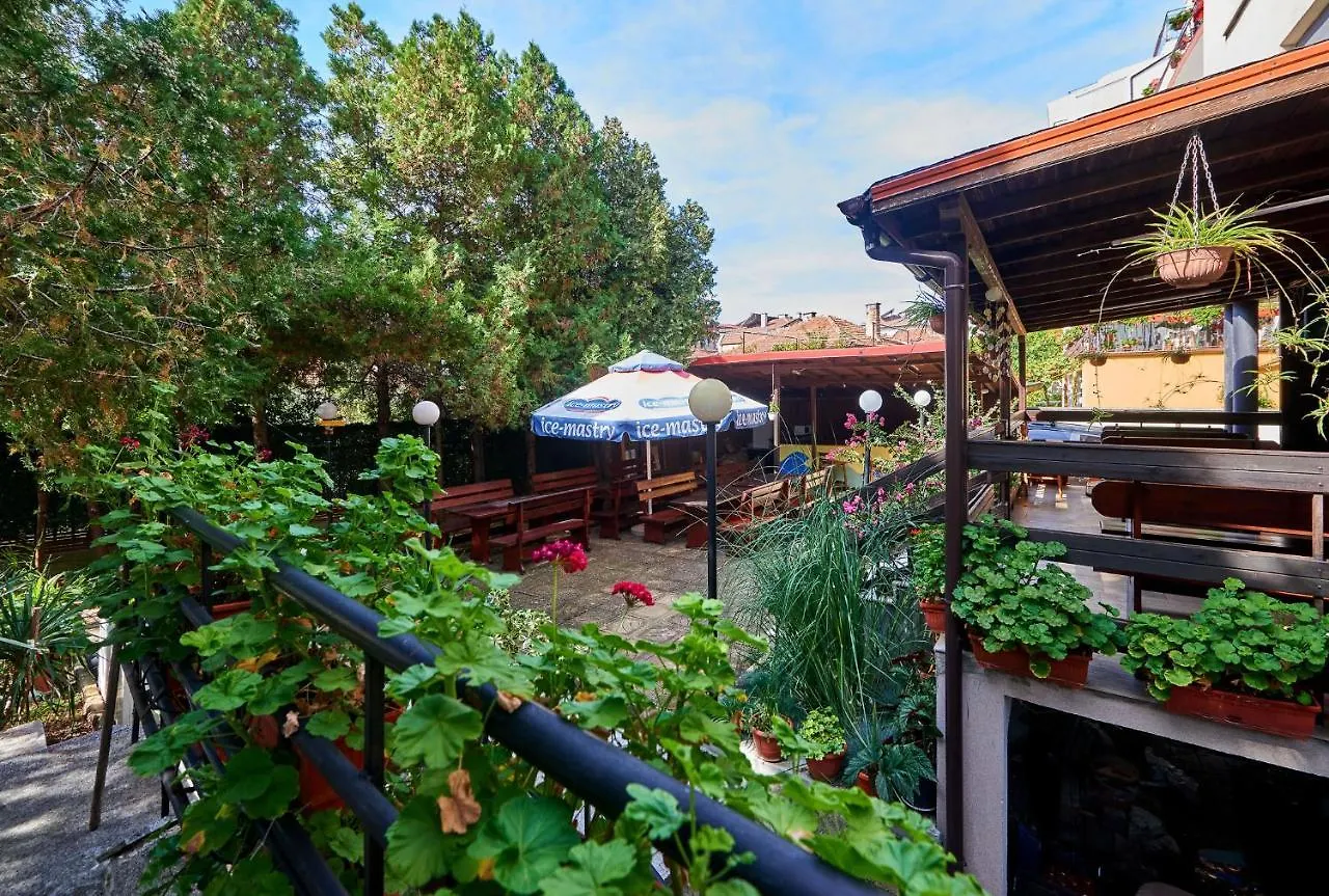 פרימורסקו Hotel Koral