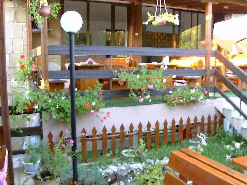 פרימורסקו Hotel Koral